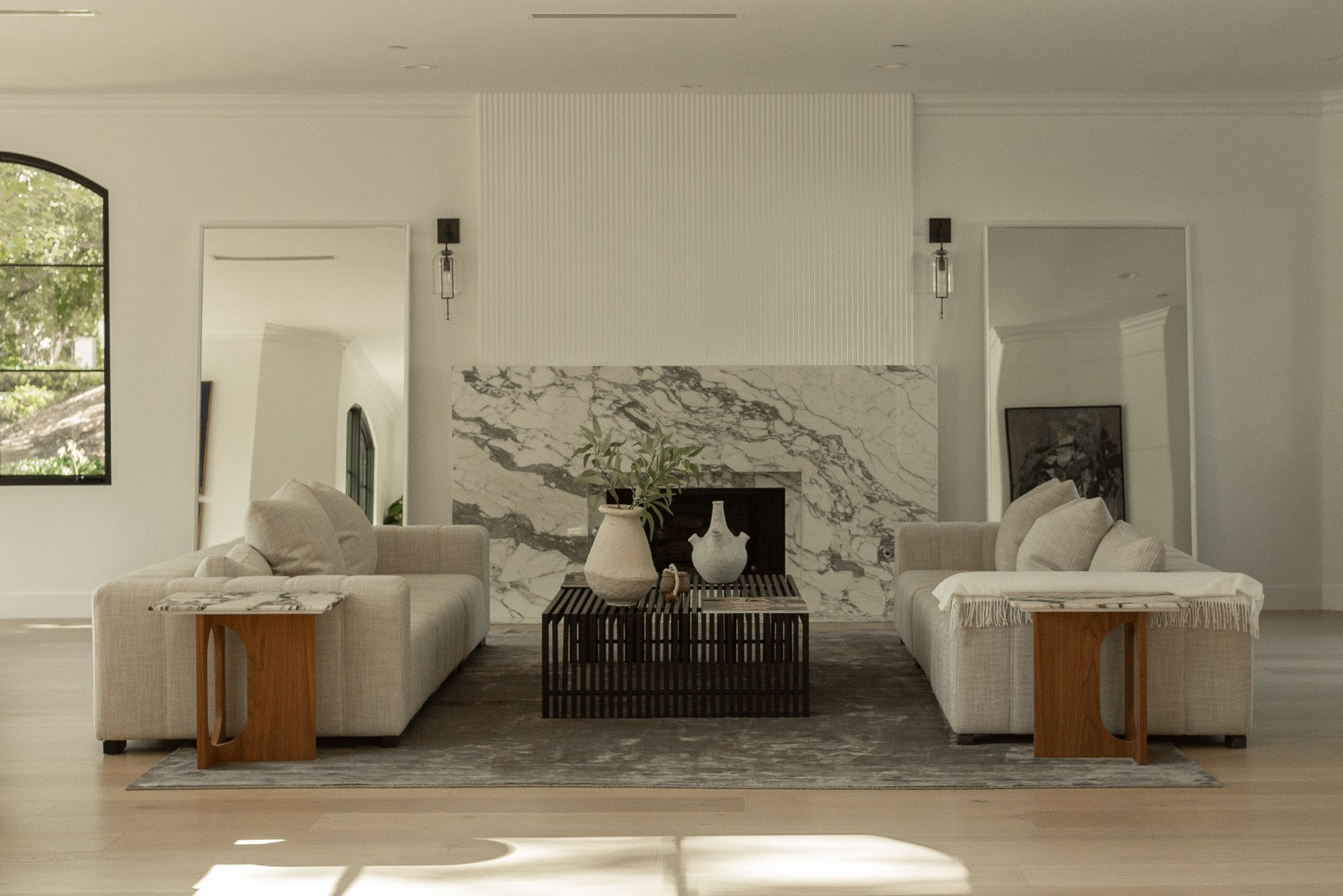 Living room, wide, symmetry