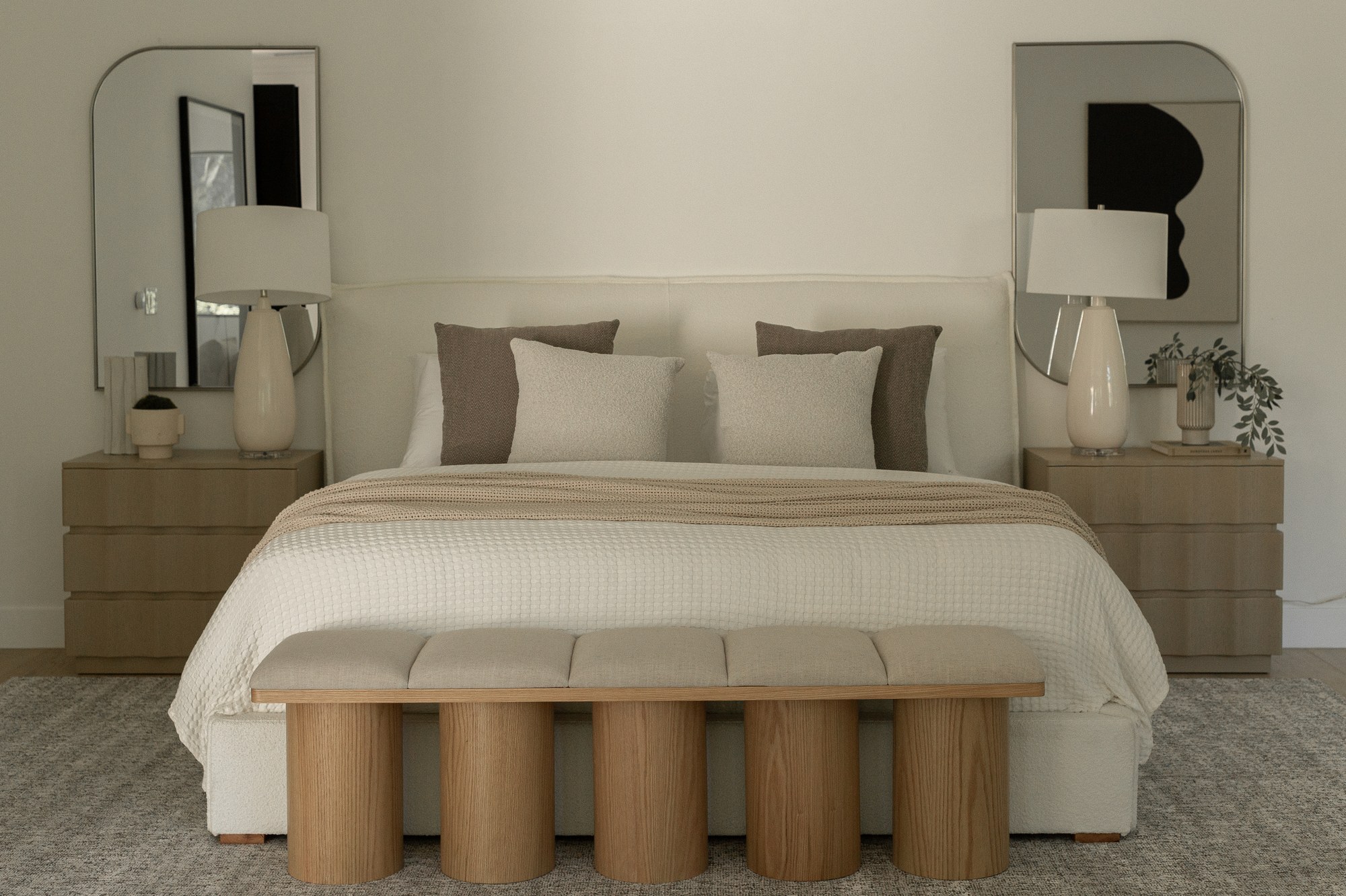 Bedroom, wide